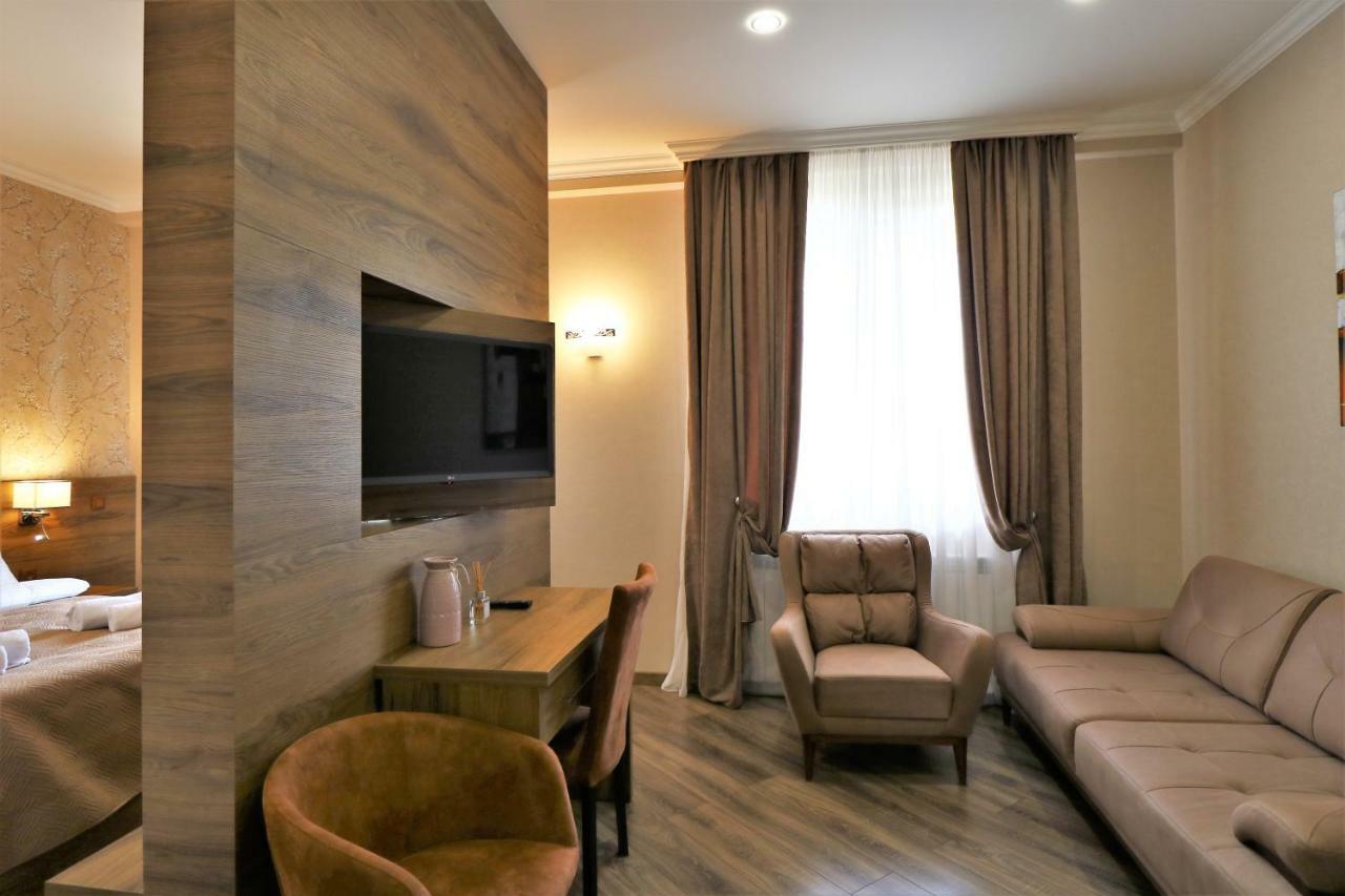 Luxury Aparthotel 5Rooms In Tbilisi Center エクステリア 写真