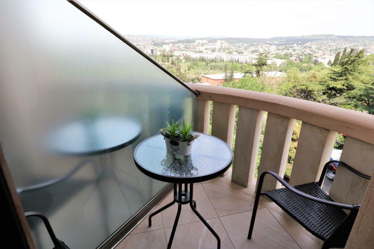 Luxury Aparthotel 5Rooms In Tbilisi Center エクステリア 写真
