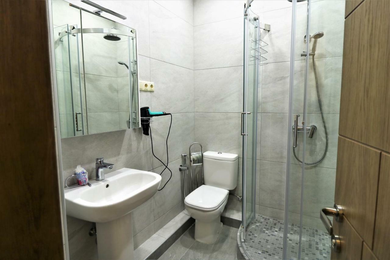 Luxury Aparthotel 5Rooms In Tbilisi Center エクステリア 写真